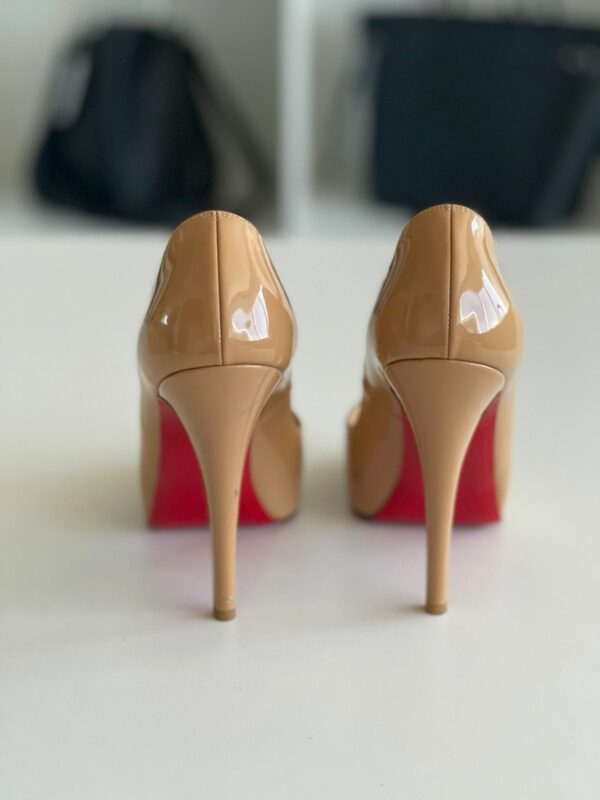 </b>Peep Toe Louboutin Very Prive</b> - Image 5