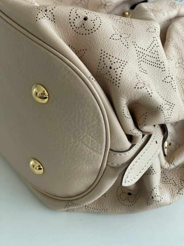 <b>Bolsa Mahina Louis Vuitton</b> - Image 10