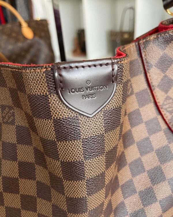 <b>Bolsa Louis Vuitton Caíssa Hobo</b> - Image 3