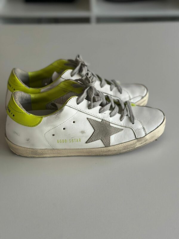 <b>Tênis Golden Goose Super Star</b>