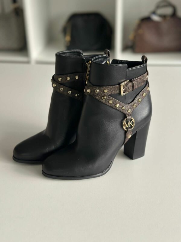 <b>Bota Michael Kors</b>